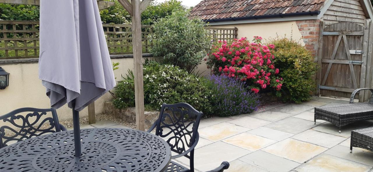 Pear Tree Cottages Wedmore Екстериор снимка
