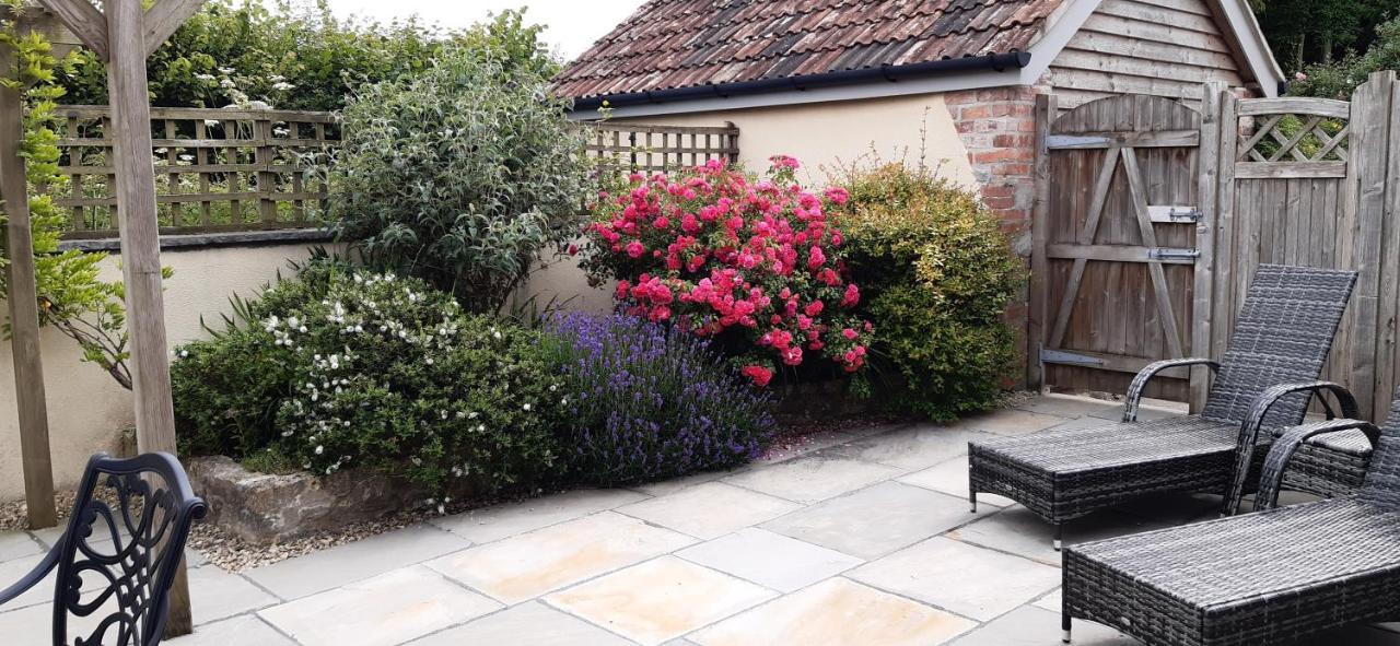 Pear Tree Cottages Wedmore Екстериор снимка