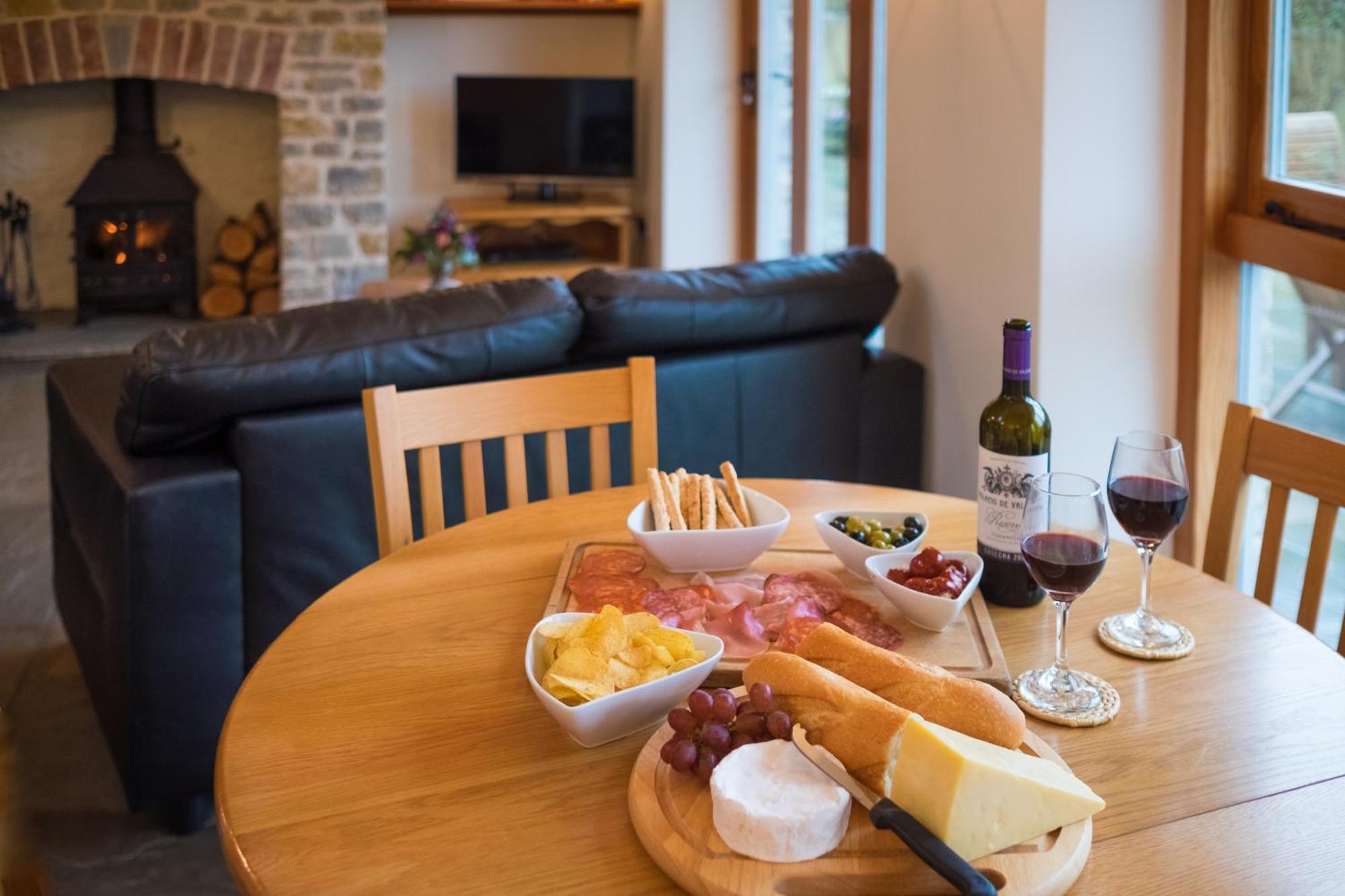 Pear Tree Cottages Wedmore Екстериор снимка